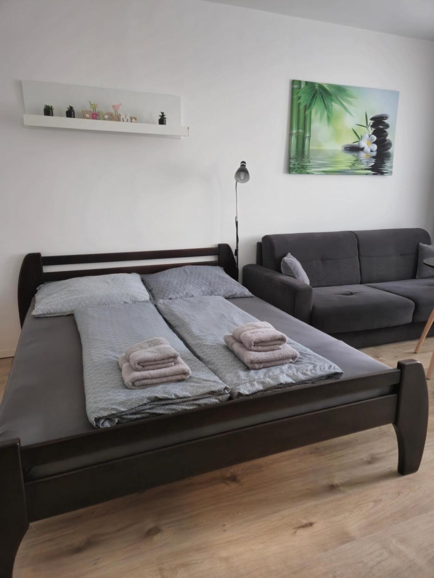 Apartment Klimka With Balcony, Free Wifi And Free Parking Bratislava Exterior photo