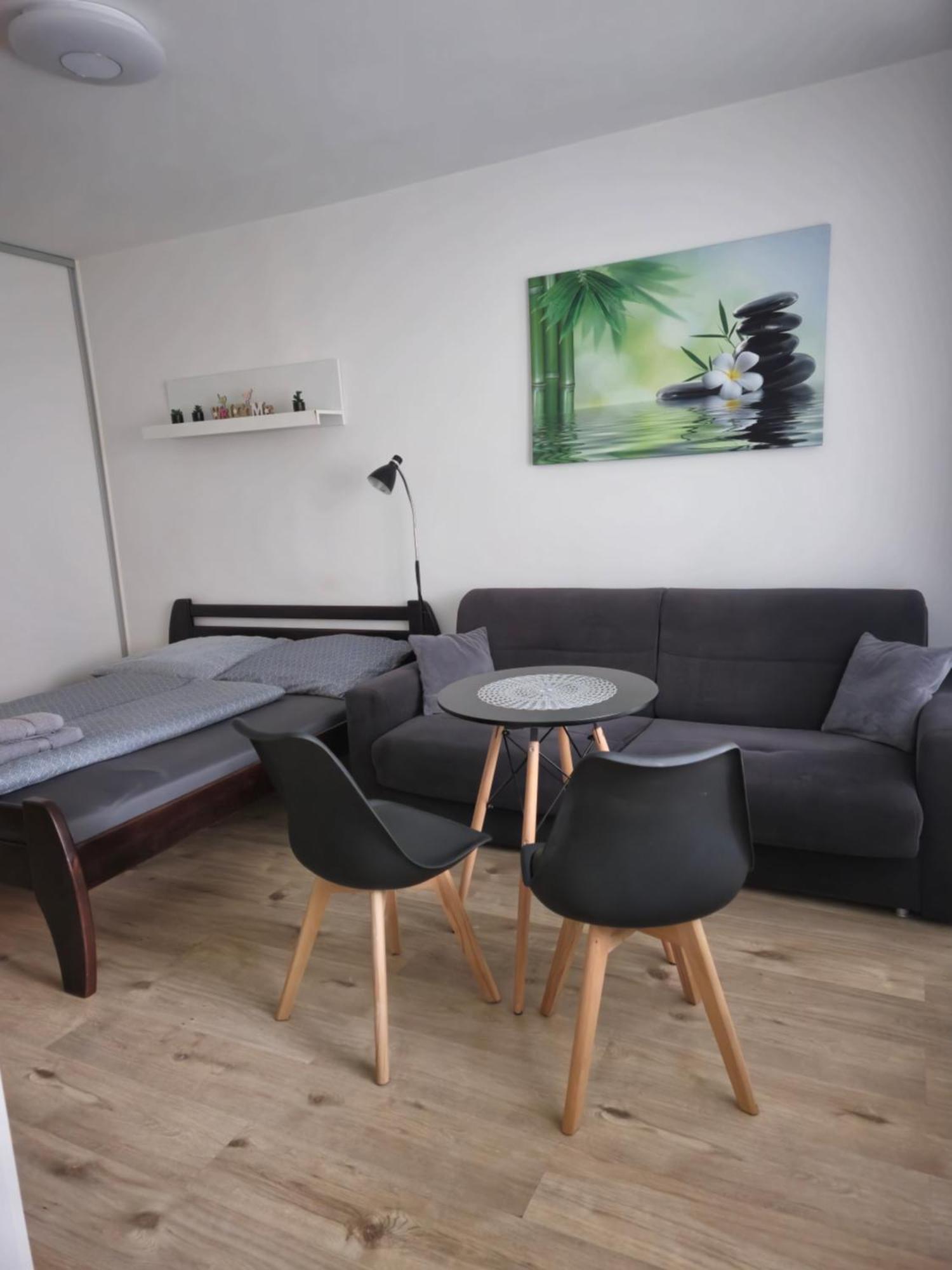 Apartment Klimka With Balcony, Free Wifi And Free Parking Bratislava Exterior photo